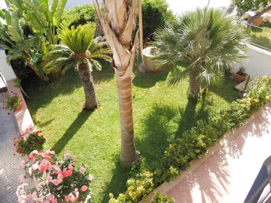 Appartamento In Villa A 100 Metri Dal Mare Fontane Bianche Luaran gambar
